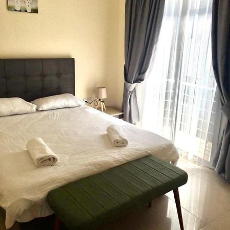 Luxury Two-Bedroom Apartment In Amazing Place Lukomorye C4 Karavas  외부 사진